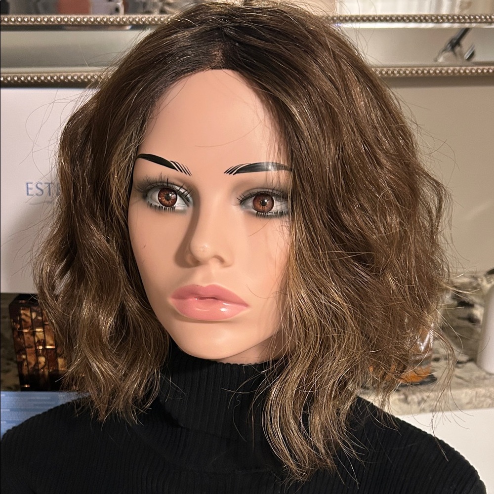 Estetica Haven Brown Wavy Bob Wig CKISSRT4
